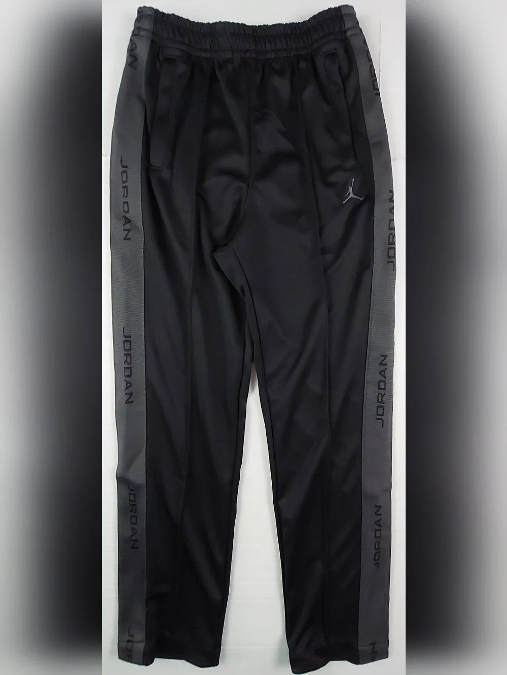 Jordan Essentials Tracksuit Pants Mens Small Black Standard HF9341-010 NWT $65